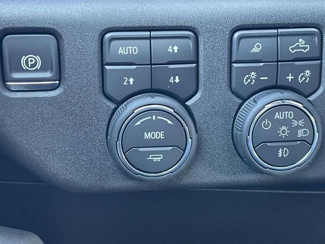 Used 2025 Chevrolet Silverado 2500 LTZ image 26