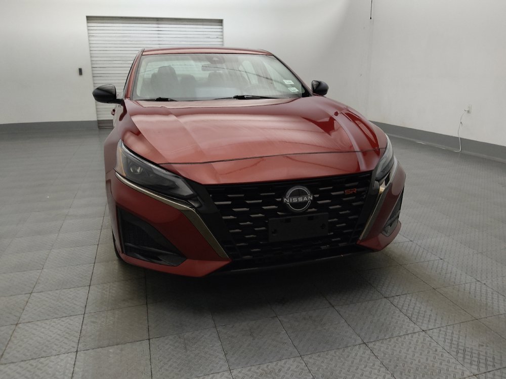 Used 2023 Nissan Altima 2.5 SR w/ SR Premium Package FWD image 14