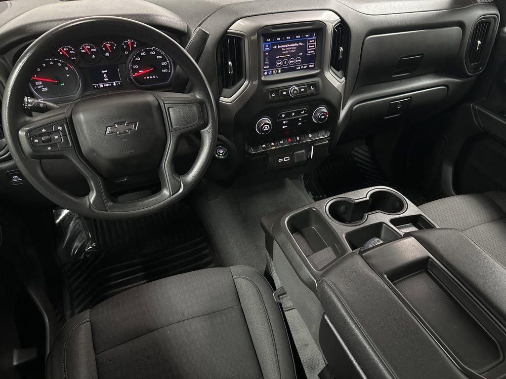 Used 2022 Chevrolet Silverado 1500 Custom Trail Boss AWD/4WD image 13