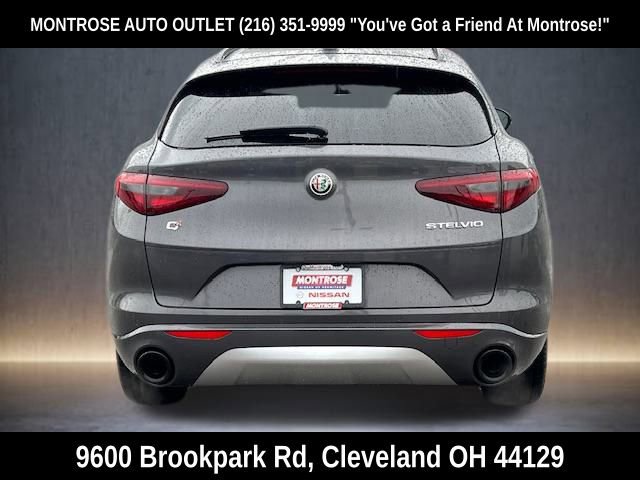 Used 2023 Alfa Romeo Stelvio Ti w/ Active Assist Plus Package image 6