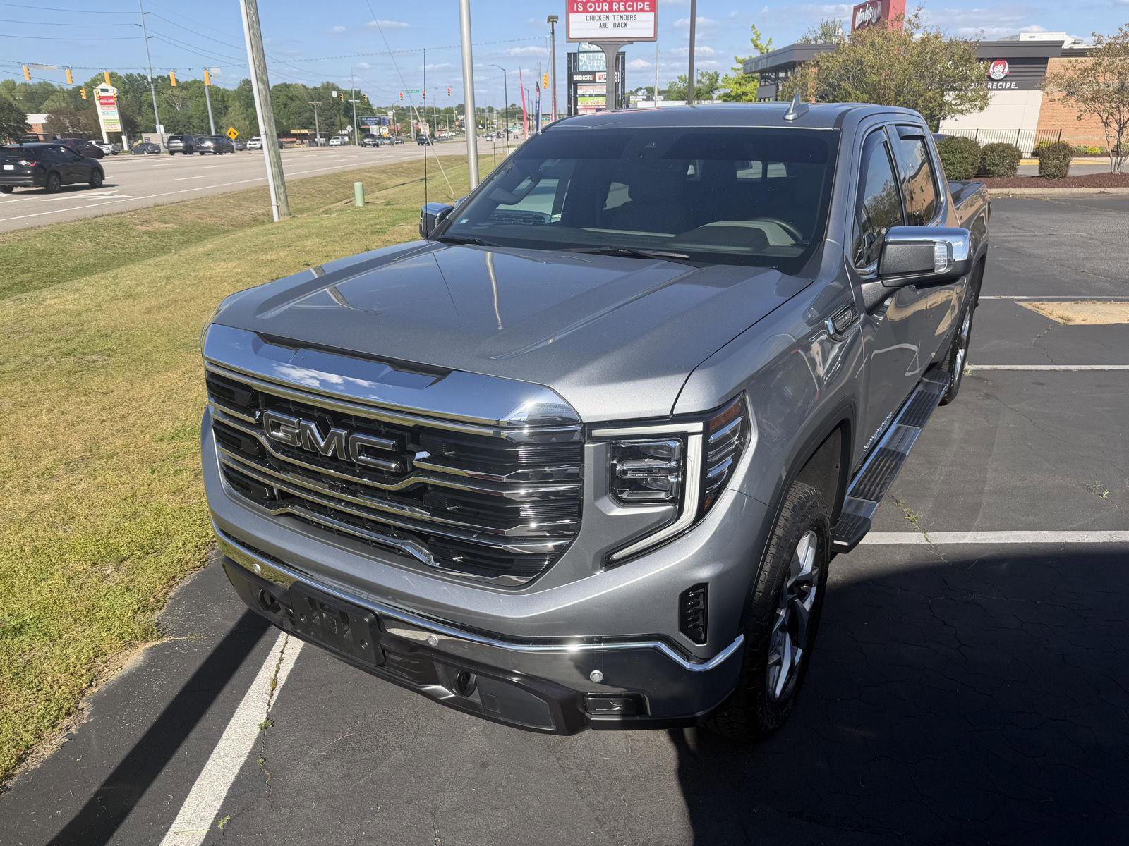 Used 2024 GMC Sierra 1500 SLT w/ SLT Premium Plus Package image 2