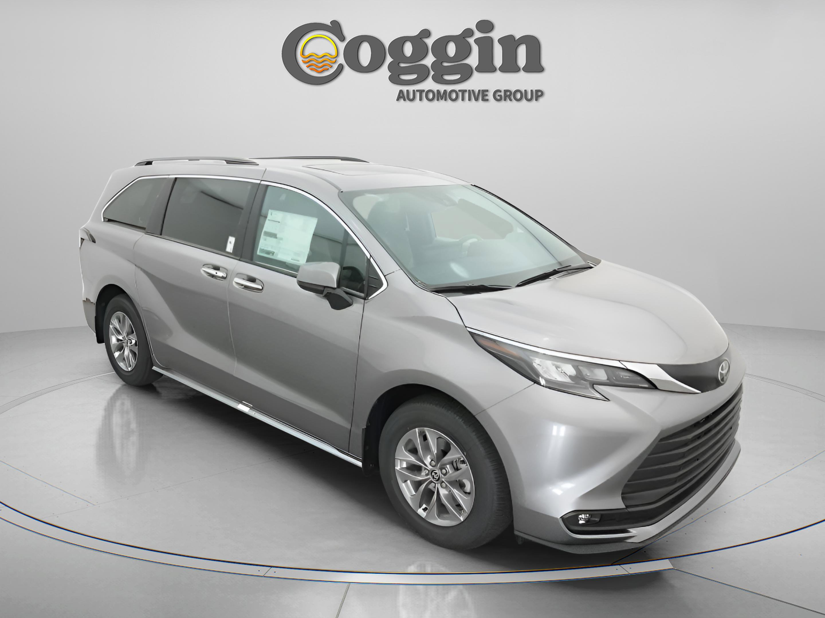 New 2026 Toyota Sienna XLE FWD image 25