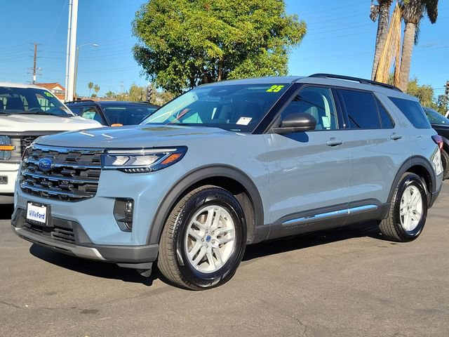 Used 2025 Ford Explorer Active w/ Active Comfort Package RWD image 29