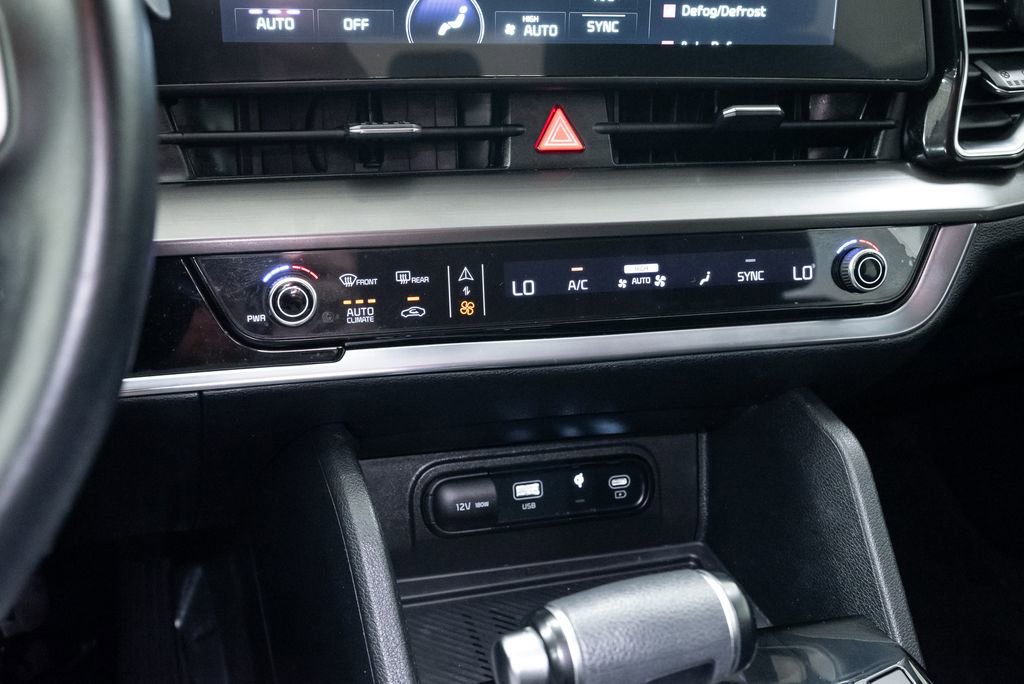 Certified 2023 Kia Sportage EX image 20