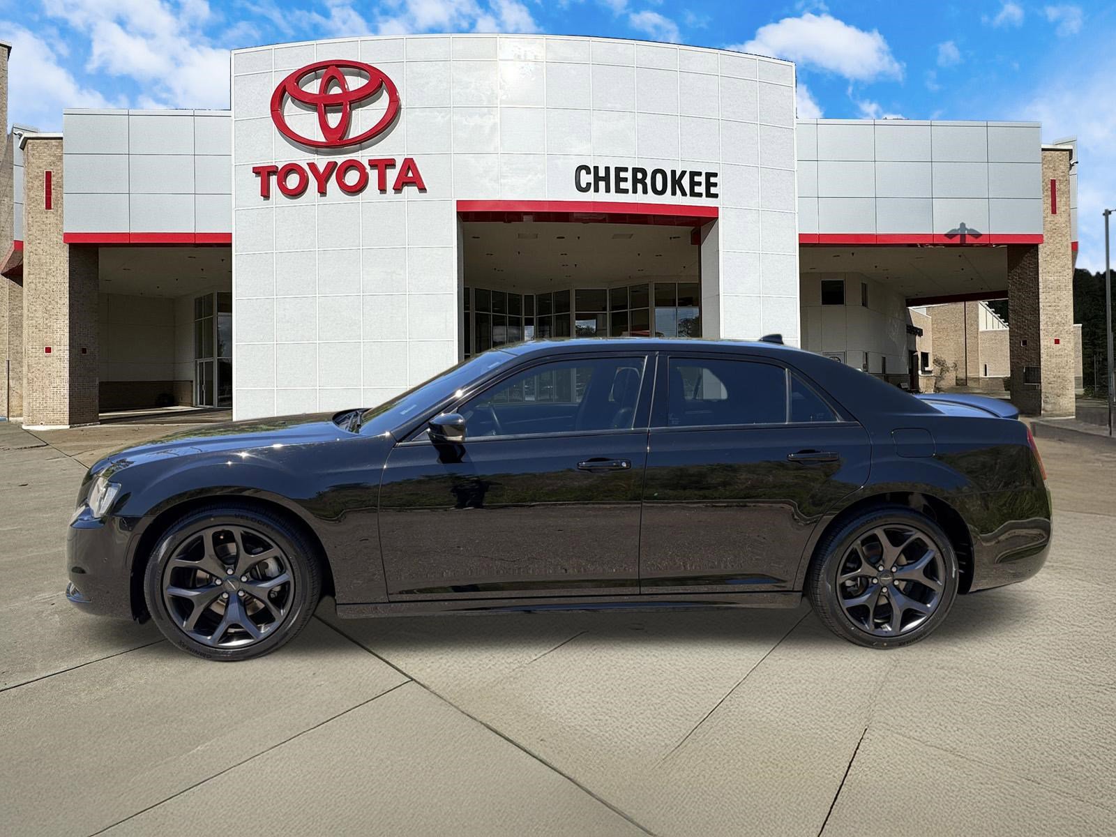 Used 2021 Chrysler 300 S w/ Comfort Group RWD image 8