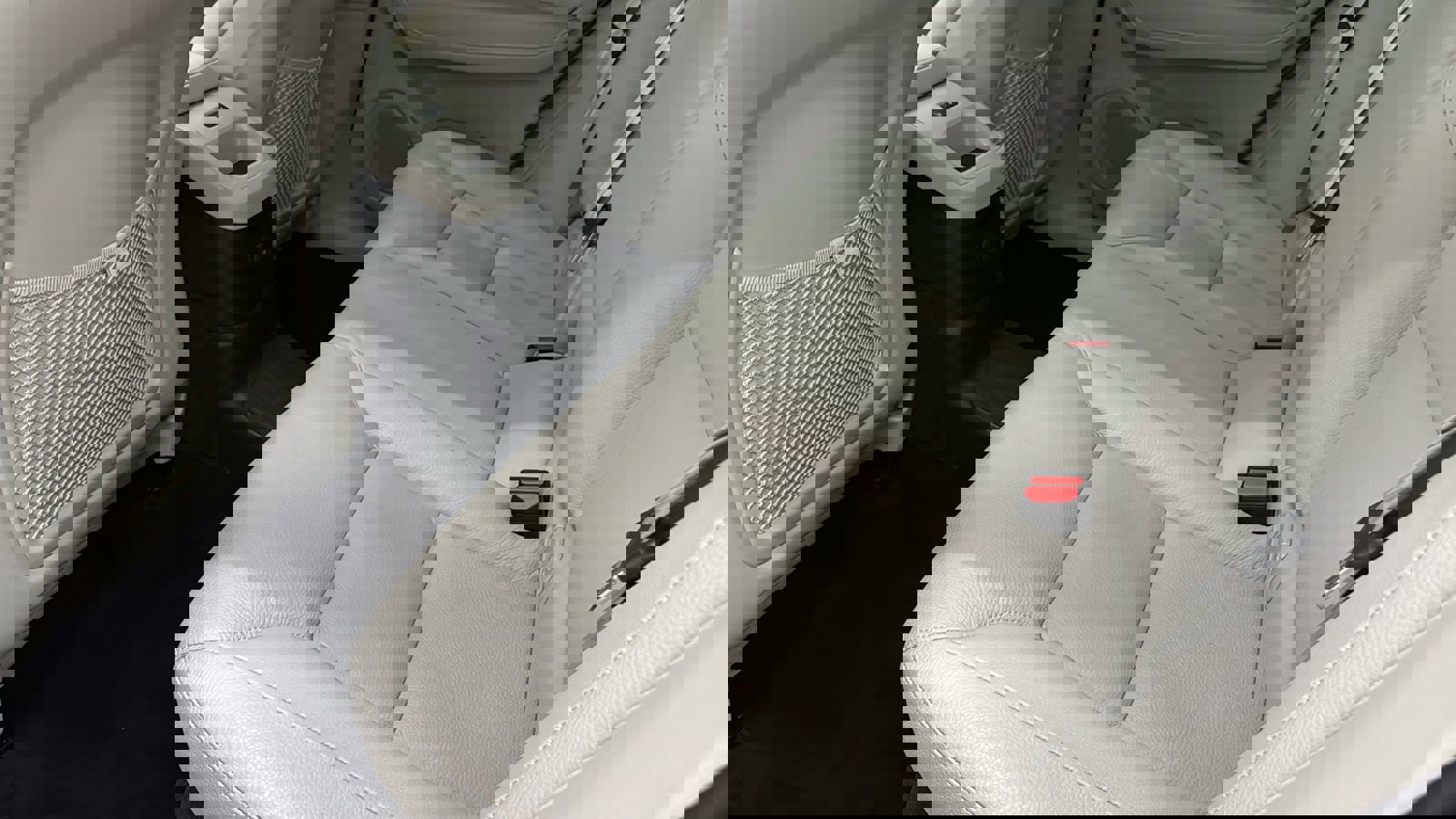 Used 2025 Volvo XC60 T8 Core w/ Protection Package Premier image 27