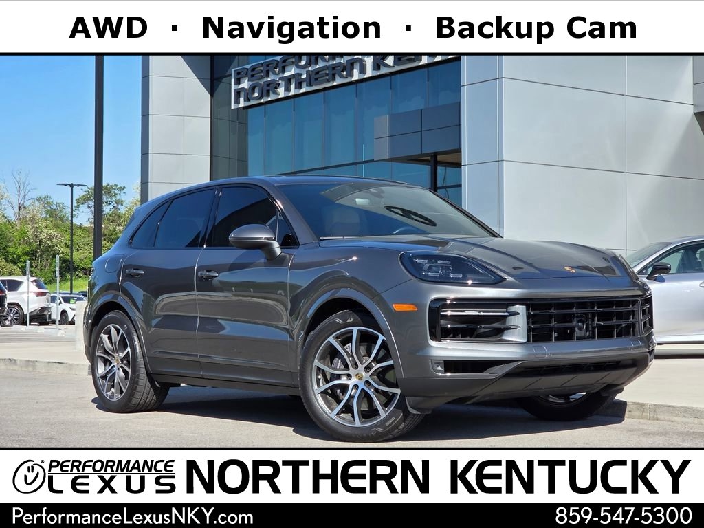 Used 2024 Porsche Cayenne image 1