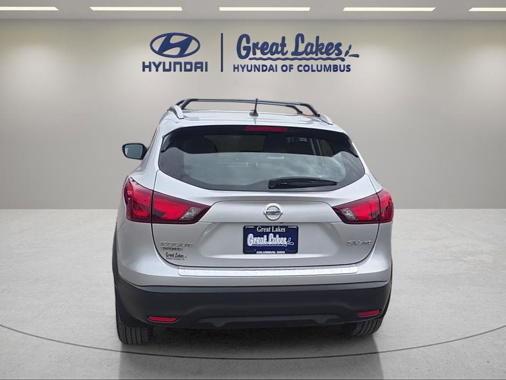 Used 2017 Nissan Rogue Sport SV AWD/4WD image 4