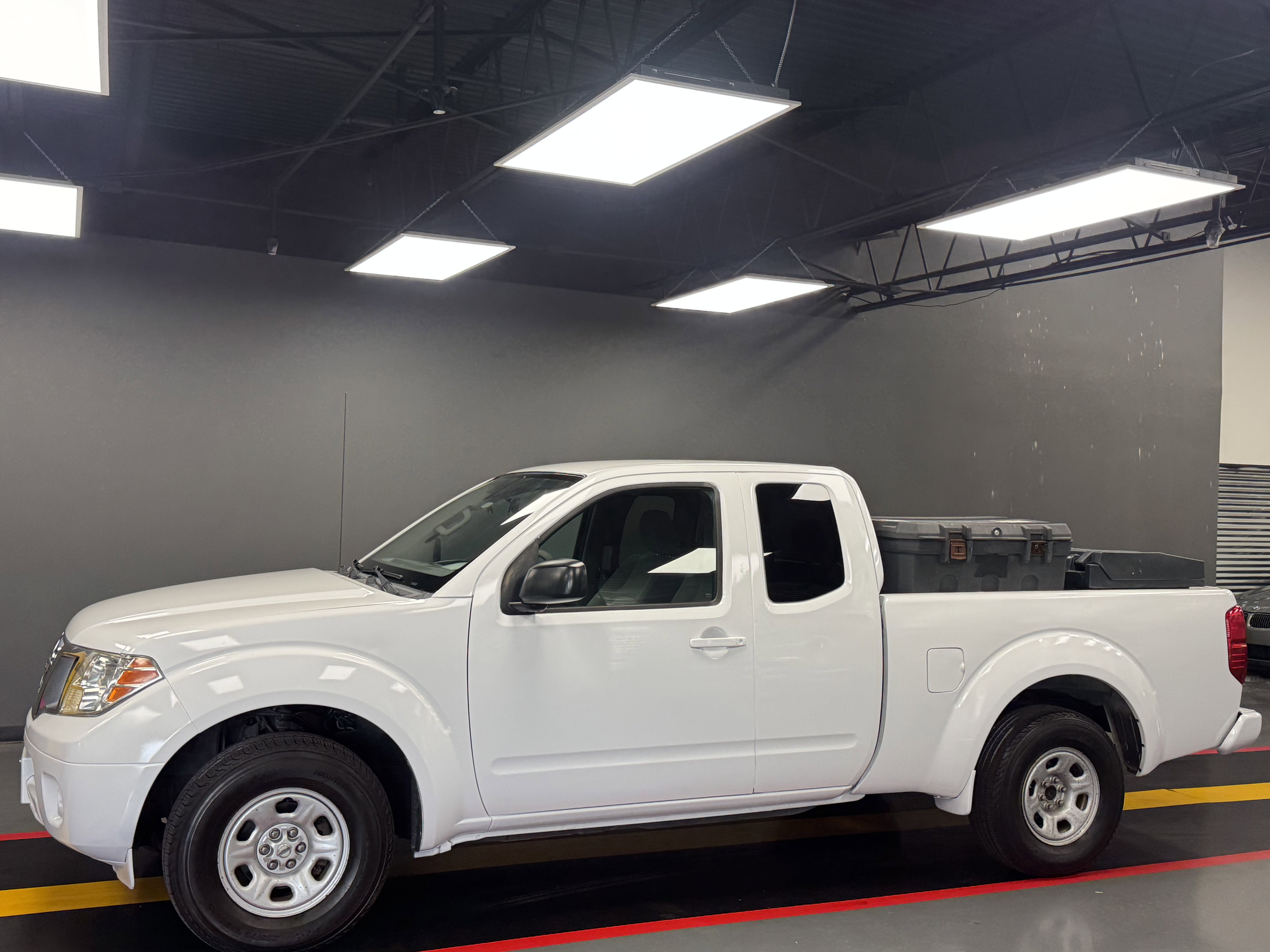 Used 2016 Nissan Frontier S RWD image 2