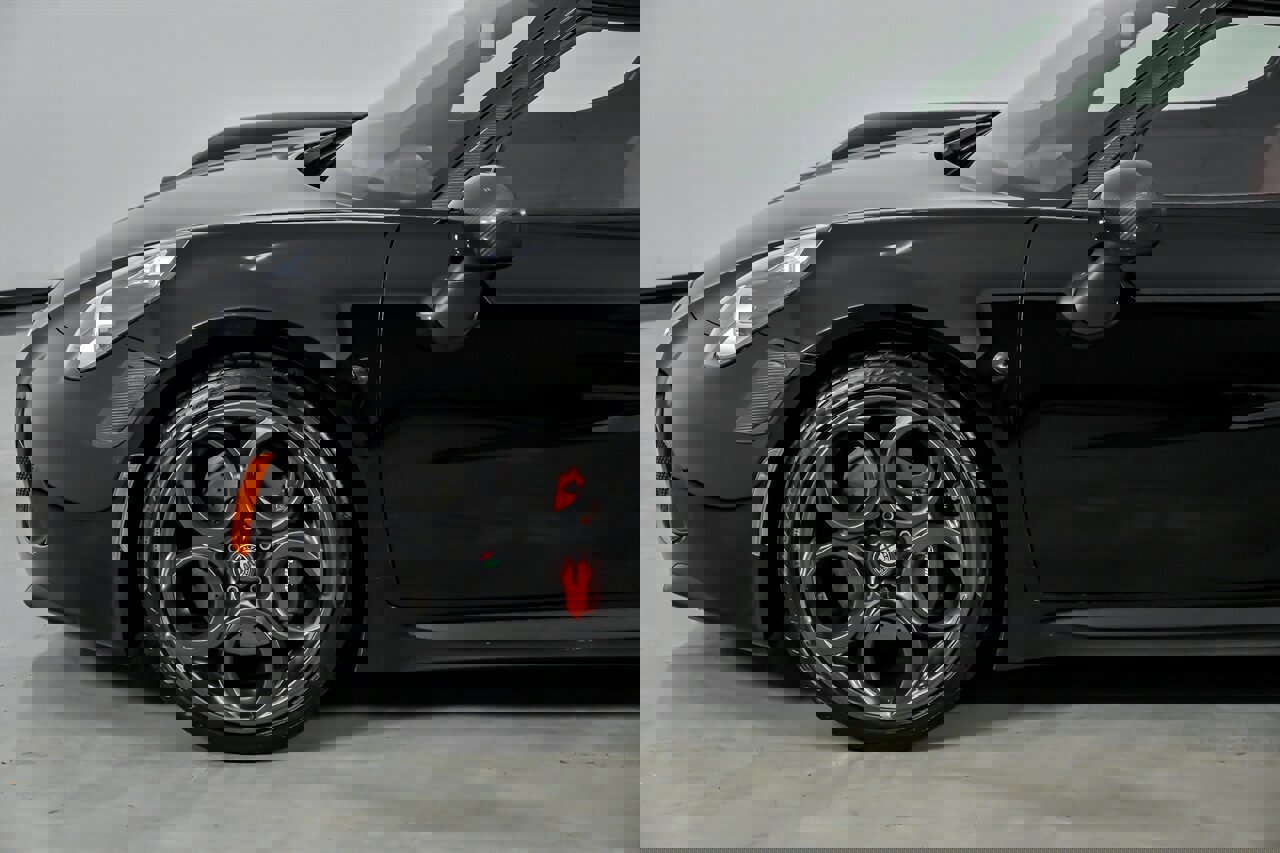 Used 2020 Alfa Romeo 4C Spider image 7