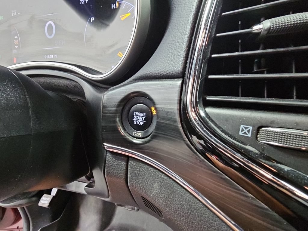 Used 2019 Jeep Grand Cherokee Limited AWD/4WD image 27
