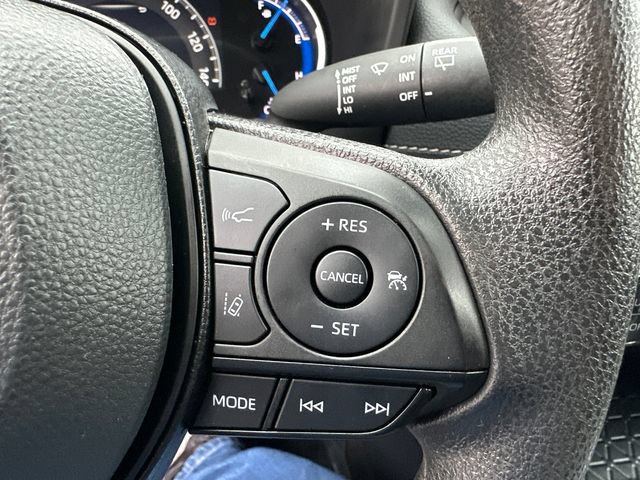 Certified 2025 Toyota RAV4 LE AWD/4WD image 36