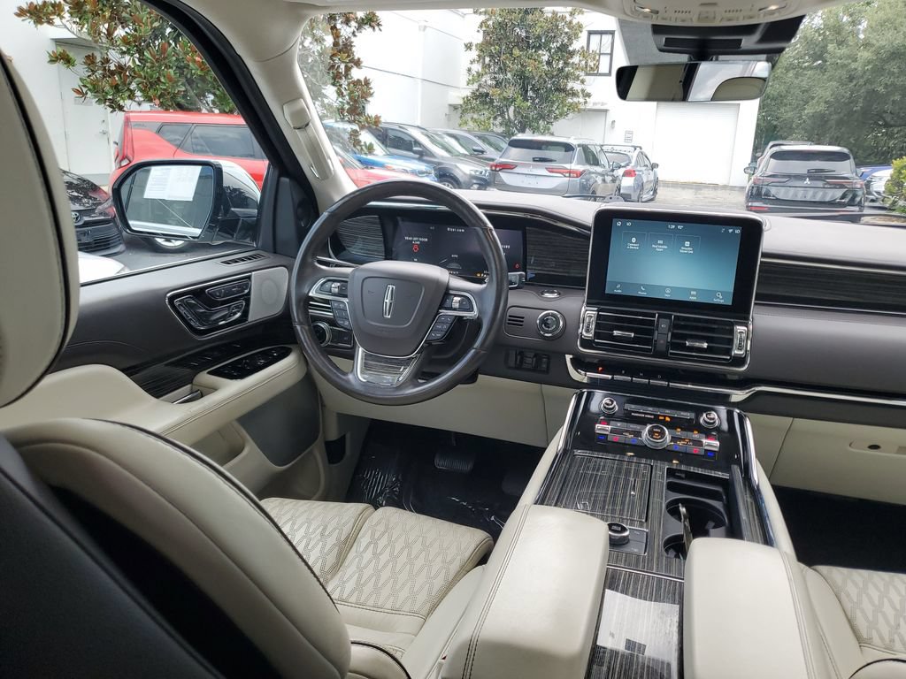 Used 2021 Lincoln Navigator L Black Label AWD/4WD image 16