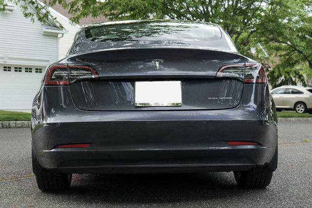 Used 2018 Tesla Model 3 Long Range AWD/4WD image 7