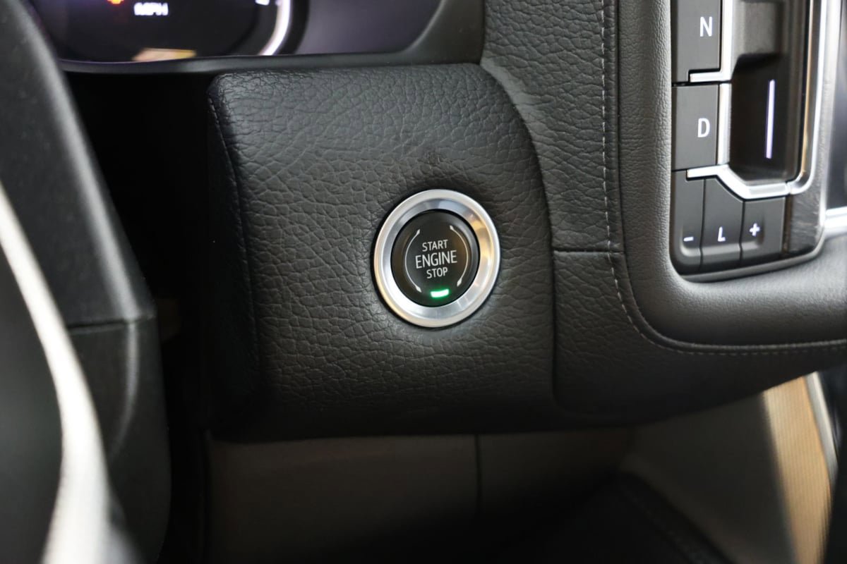 Used 2021 GMC Yukon Denali w/ Denali Premium Package AWD/4WD image 22