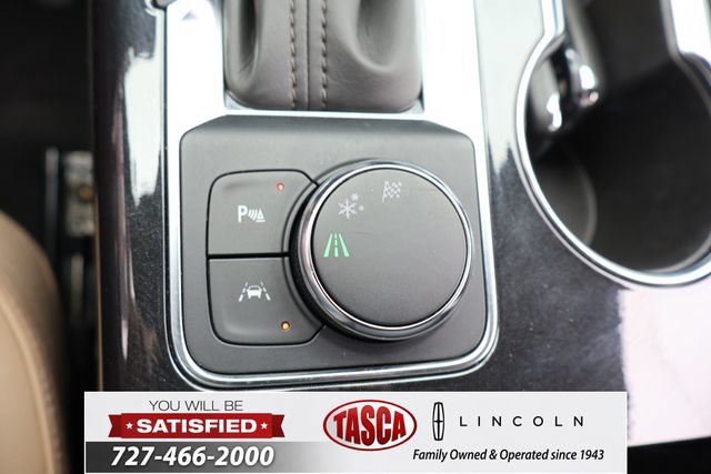 Used 2024 Chevrolet Blazer Premier w/ Enhanced Convenience Package FWD image 29