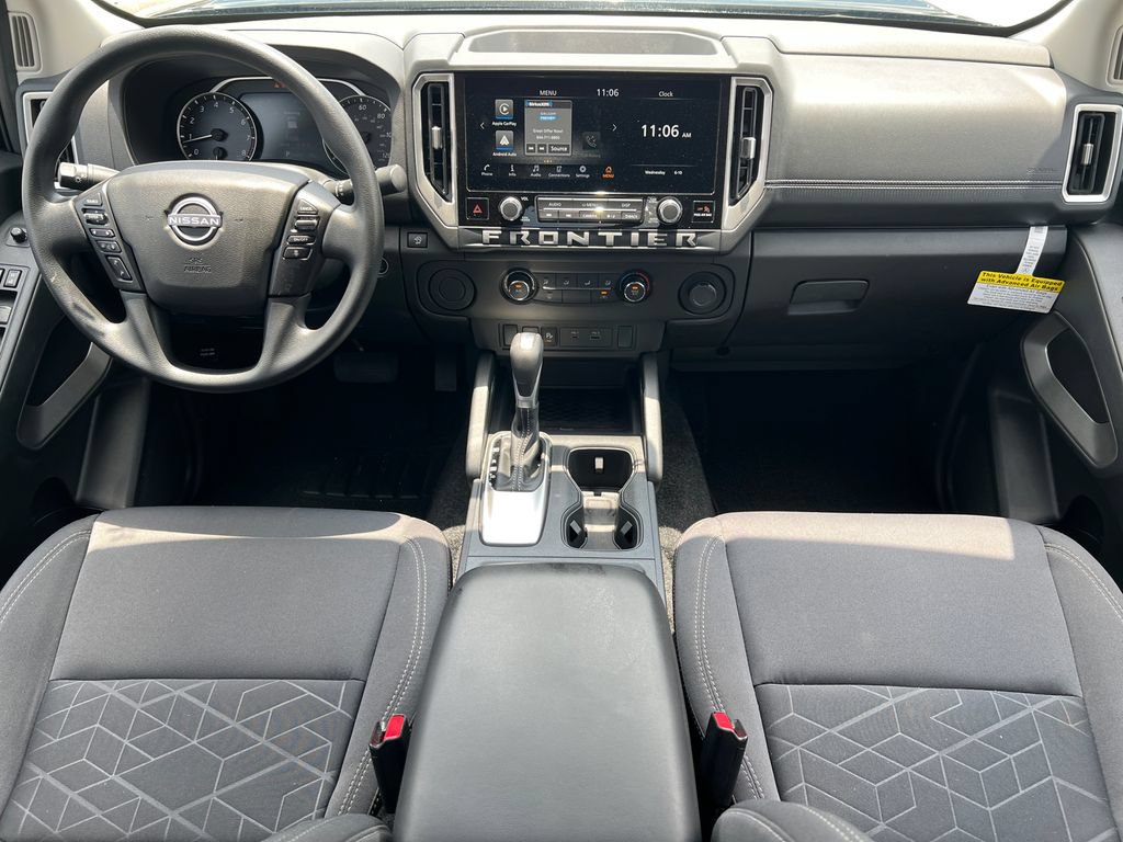 Used 2025 Nissan Frontier SV RWD image 19