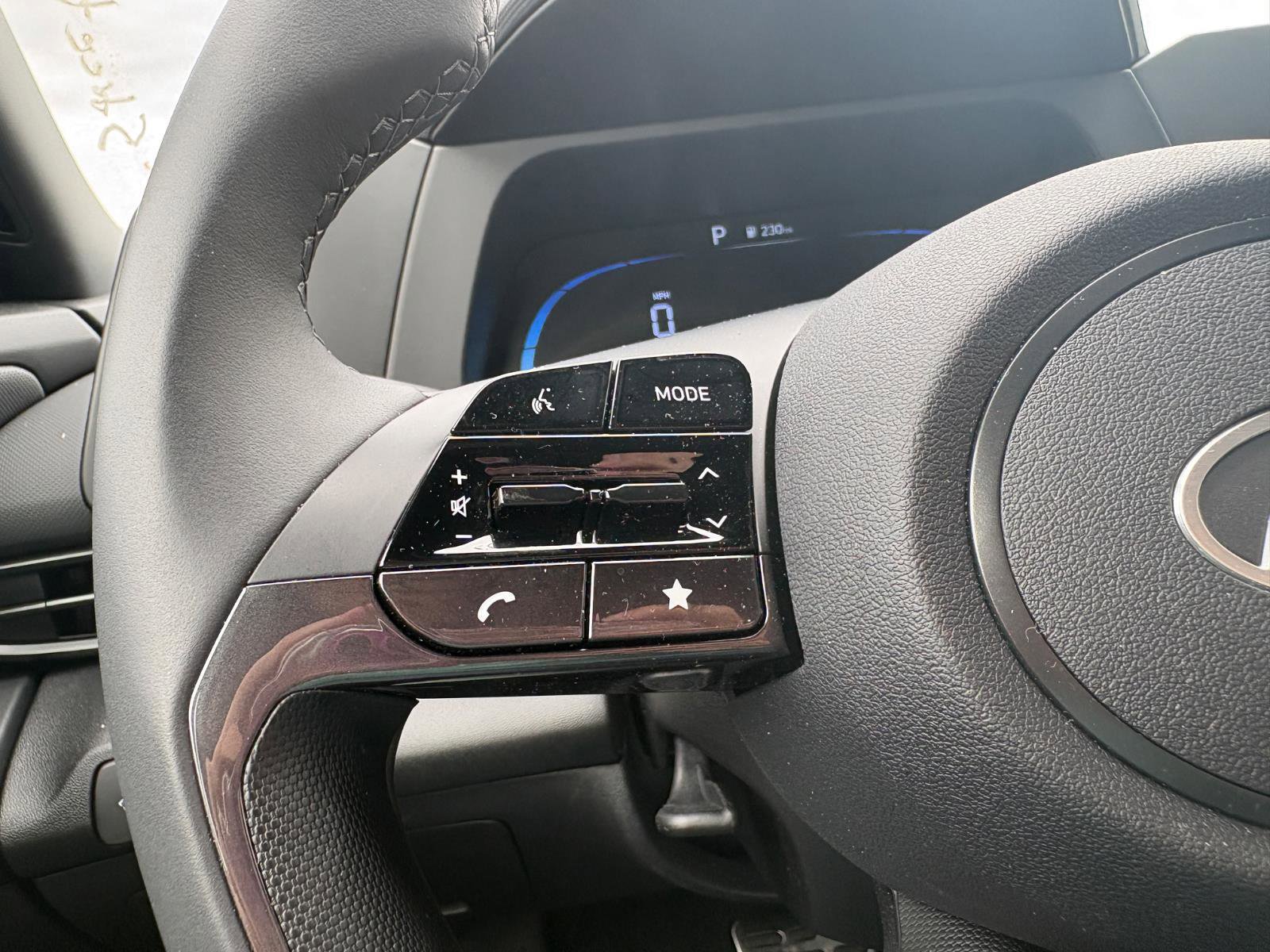 Used 2025 Hyundai Elantra Sport FWD image 37