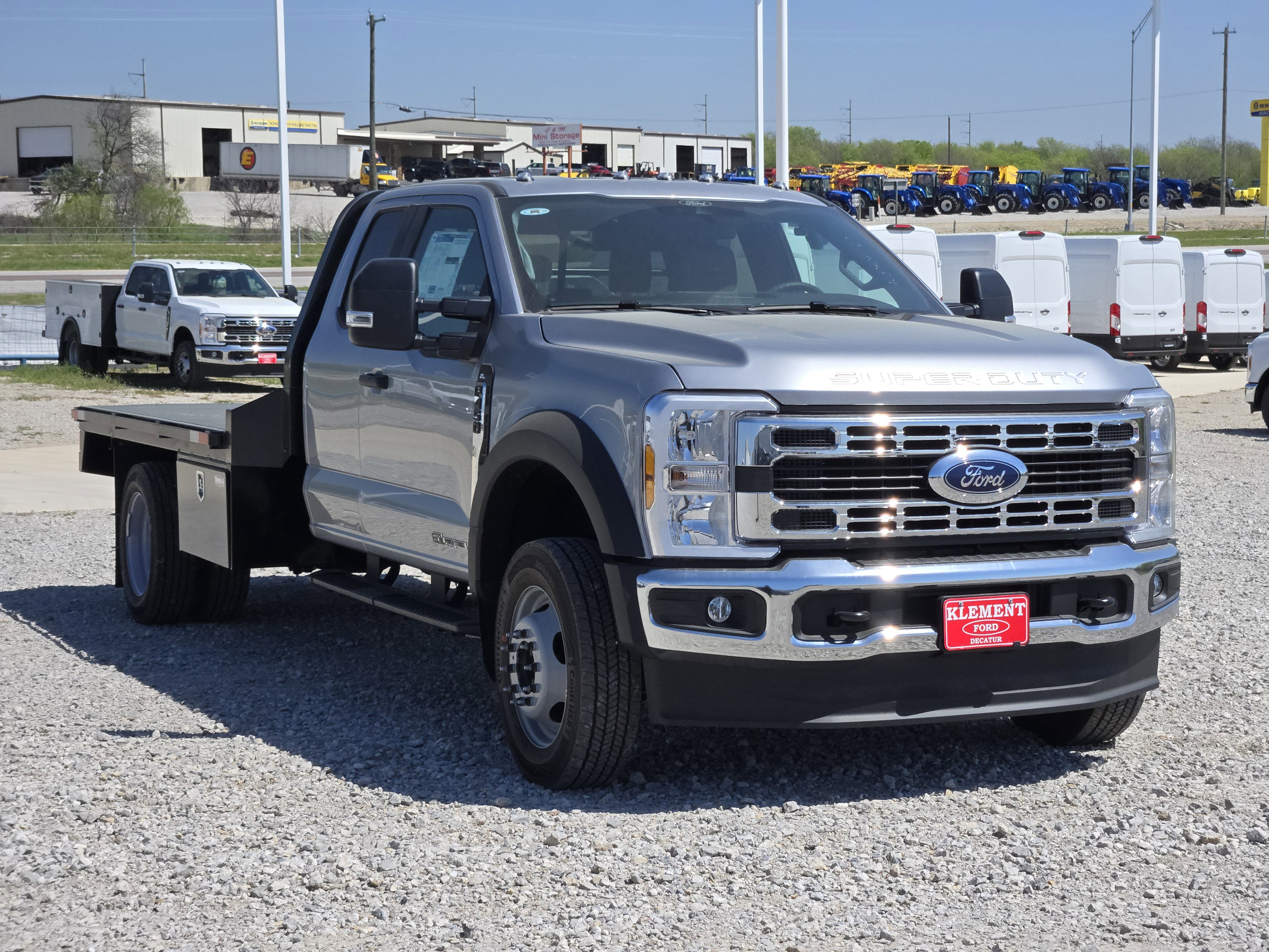 New 2026 Ford F450 XL w/ XL Chrome Package image 2