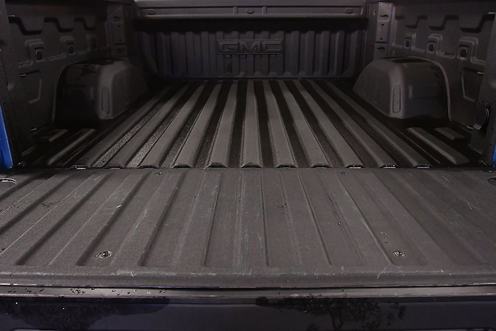 Used 2025 GMC Sierra 1500 Elevation w/ Elevation Premium Package AWD/4WD image 15