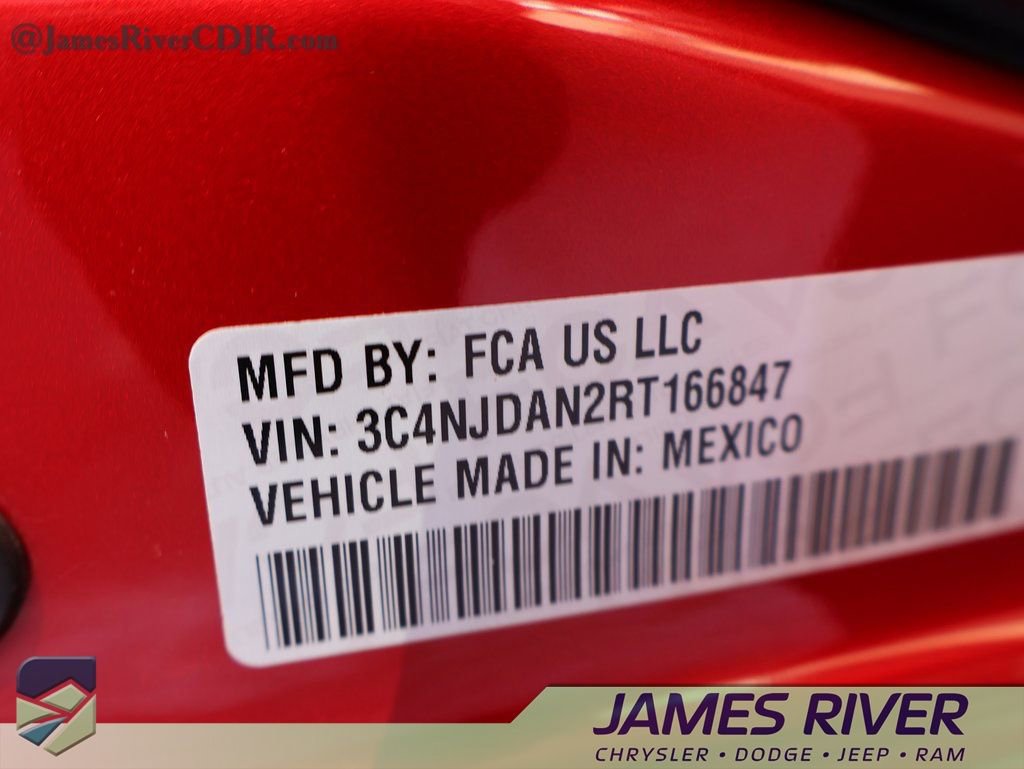 Used 2024 Jeep Compass Sport image 38