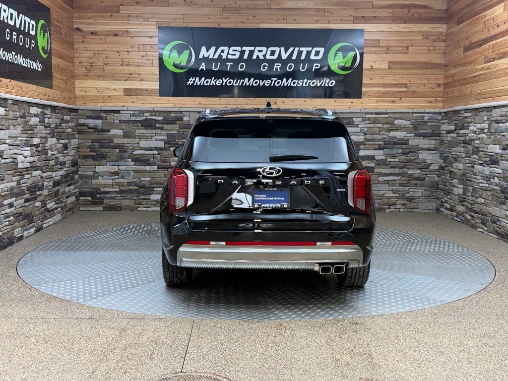 Certified 2025 Hyundai Palisade Calligraphy image 8