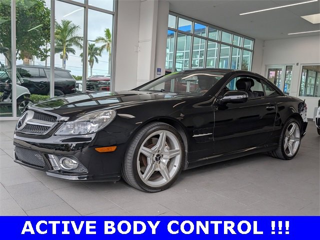 Used 2011 Mercedes-Benz SL 550 image 3