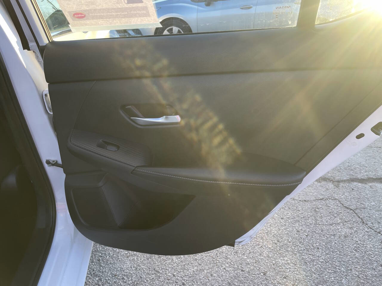 Used 2023 Nissan Sentra SV FWD image 17