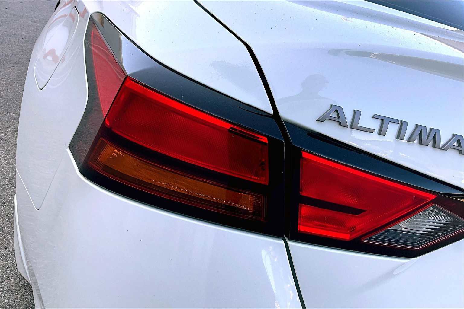 New 2025 Nissan Altima 2.5 SR w/ SR Premium Package image 12