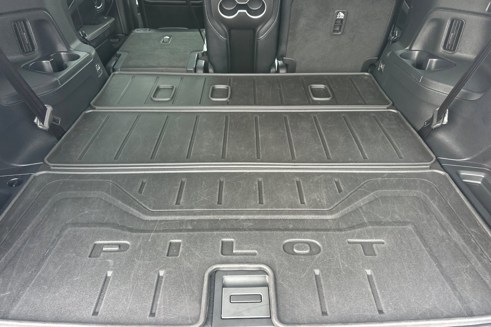 Used 2025 Honda Pilot Elite image 15