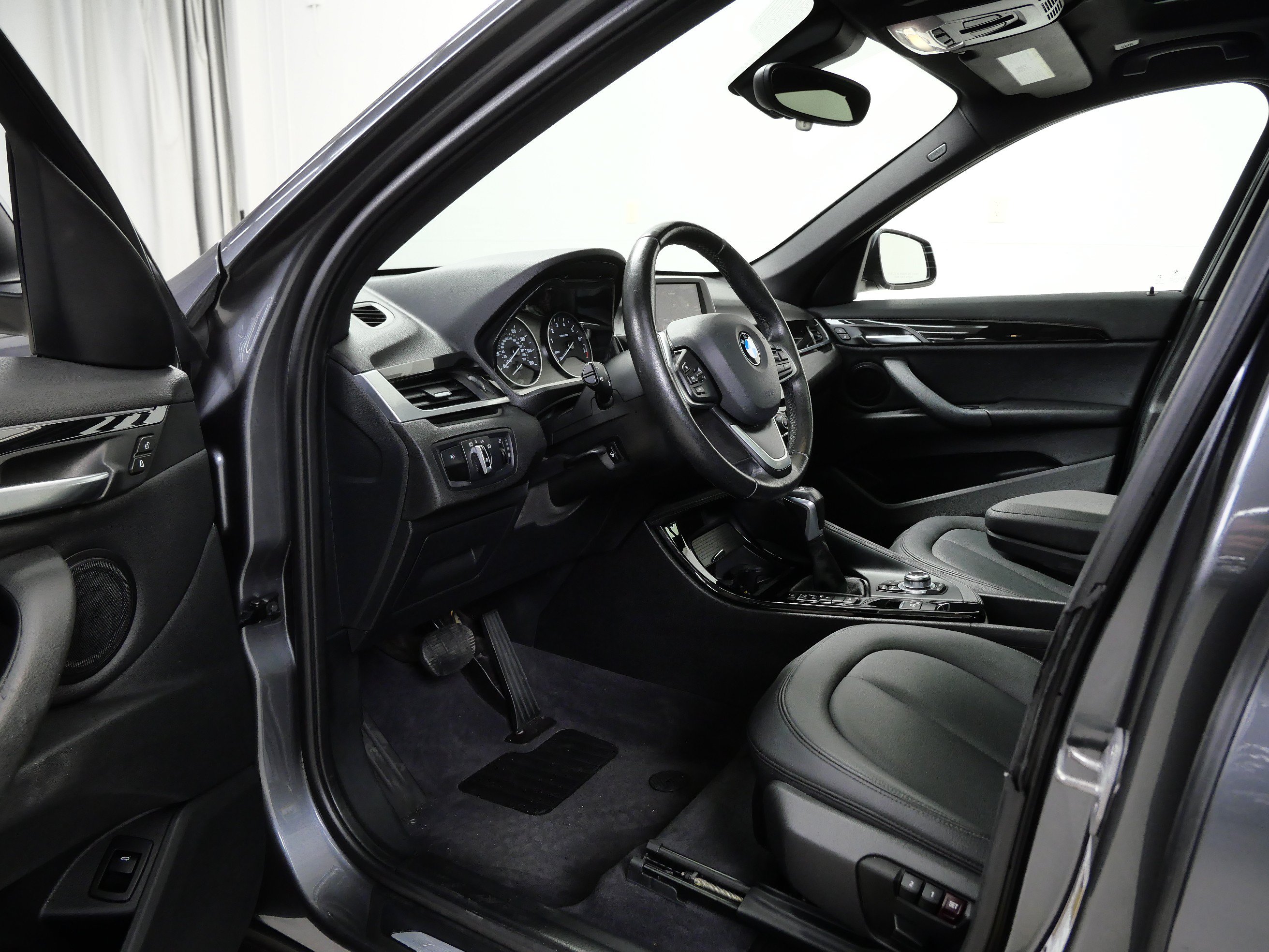 Used 2016 BMW X1 xDrive28i AWD/4WD image 14