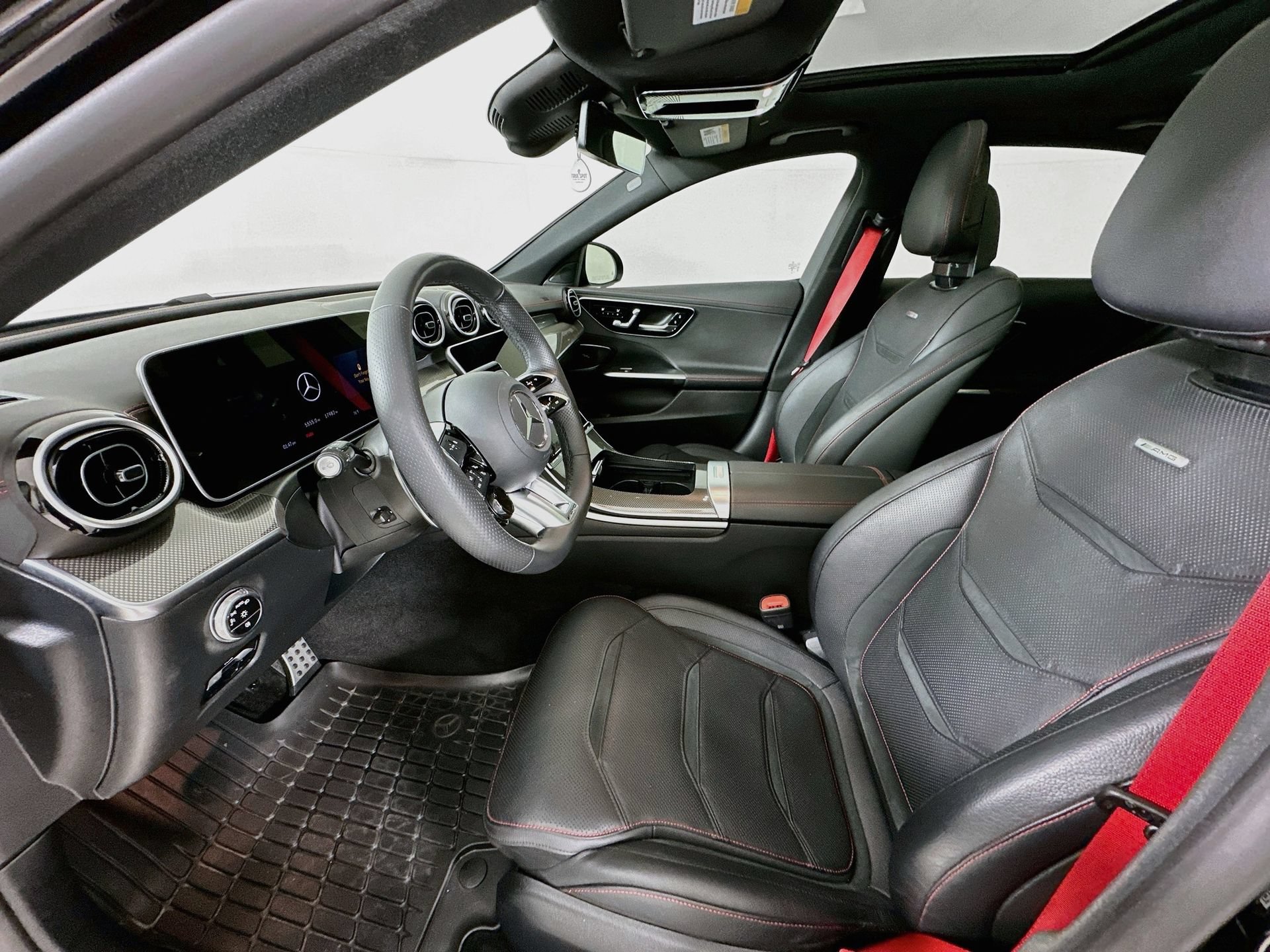 Used 2025 Mercedes-Benz C 43 AMG 4MATIC Sedan image 23