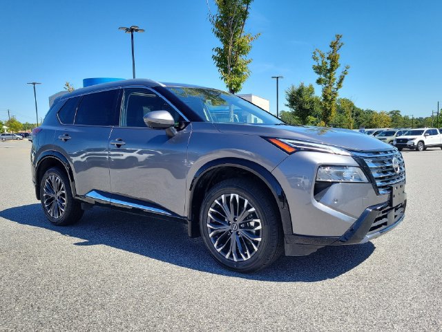 Used 2024 Nissan Rogue Platinum w/ Platinum Premium Package AWD/4WD image 3