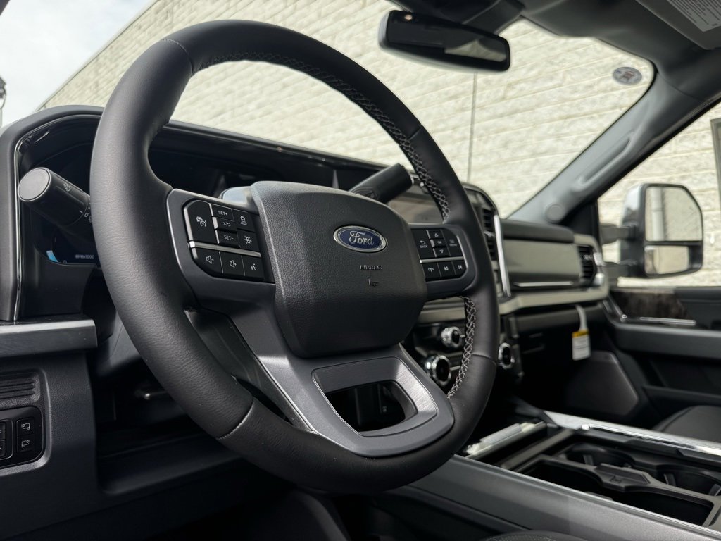 New 2025 Ford F350 Lariat w/ Lariat Ultimate Package image 34