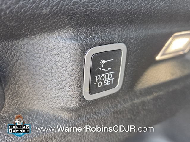 Used 2025 Jeep Grand Cherokee L Altitude AWD/4WD image 15