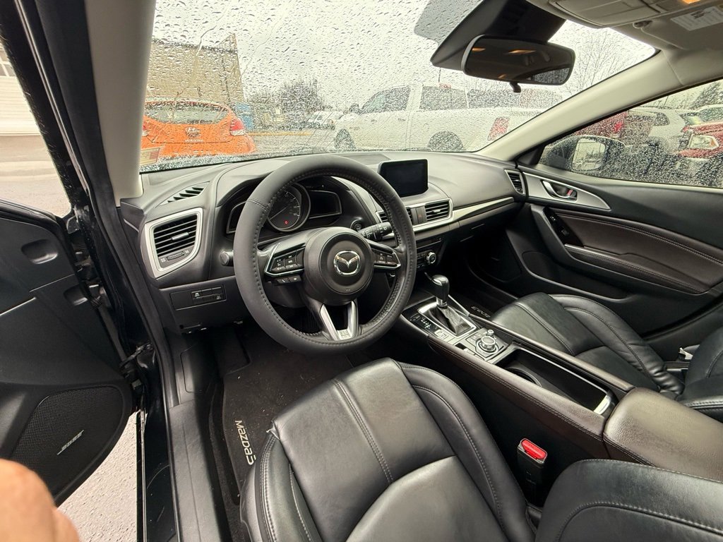 Used 2018 MAZDA MAZDA3 Touring image 7