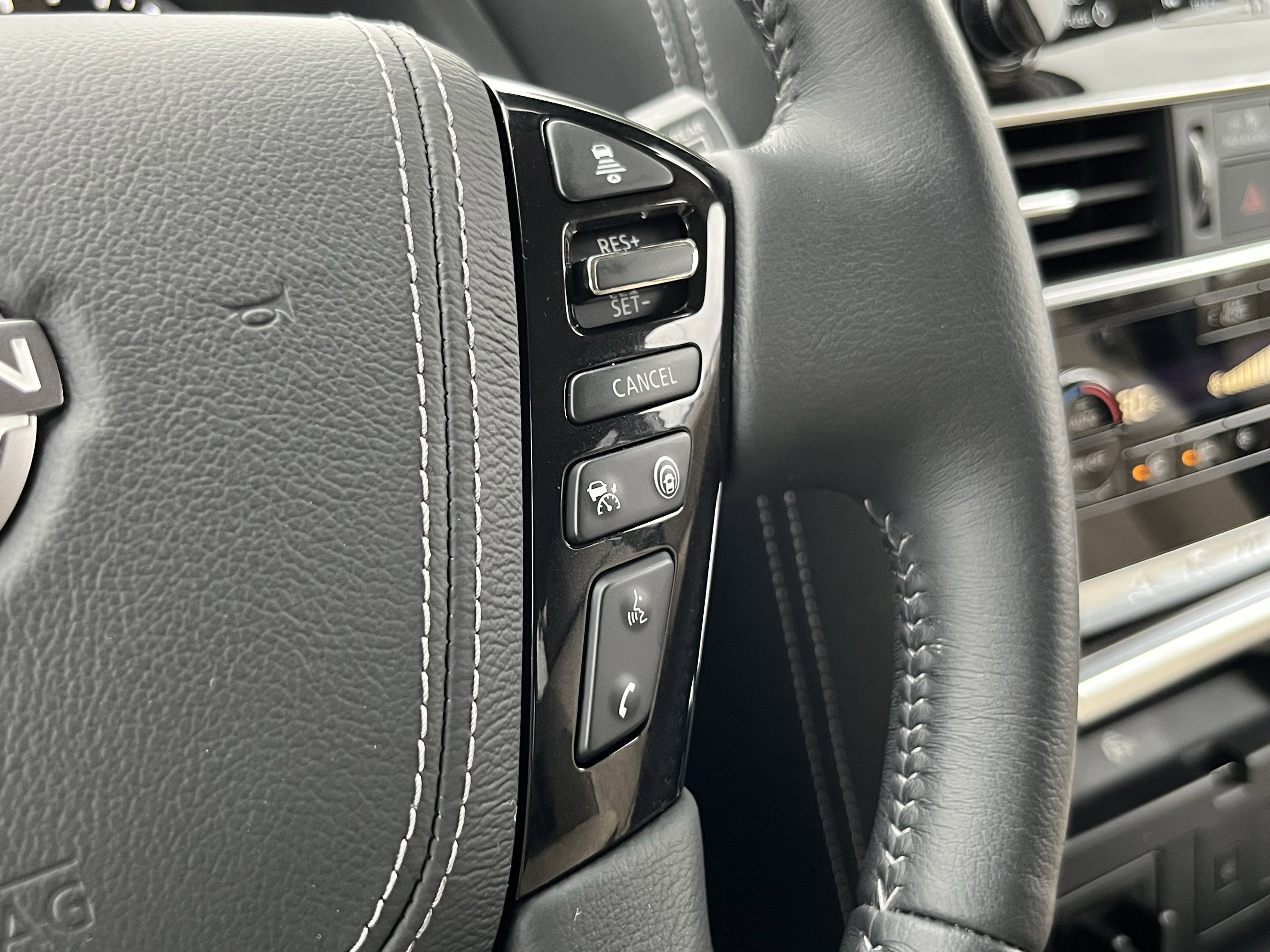 Used 2023 Nissan Armada Platinum w/ Captain's Chairs Package image 27