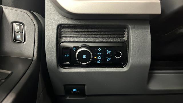 Used 2024 Ford F250 XL w/ XL Chrome Package image 30