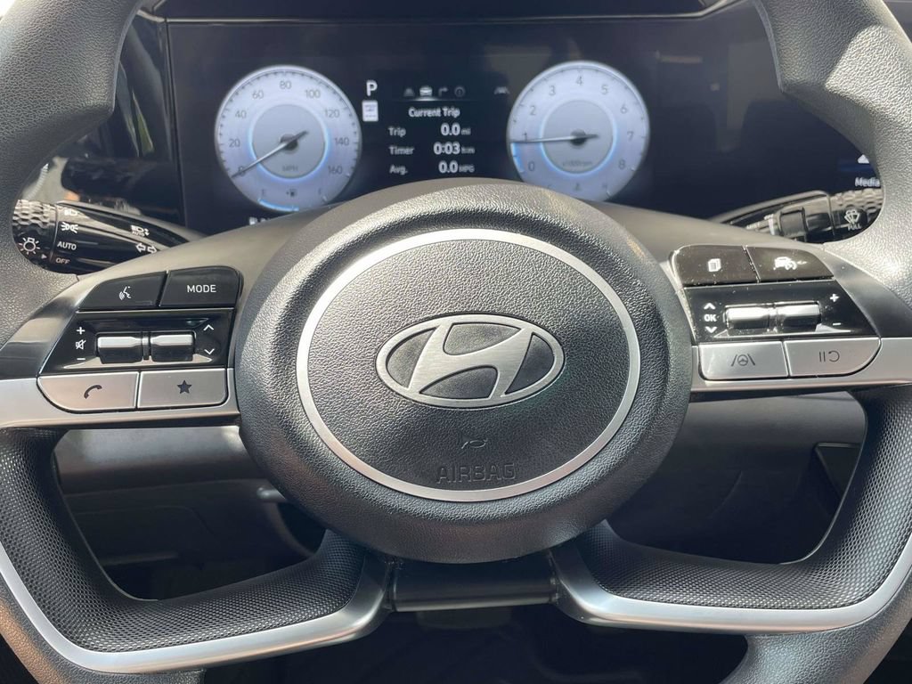 Certified 2024 Hyundai Elantra SEL FWD image 23