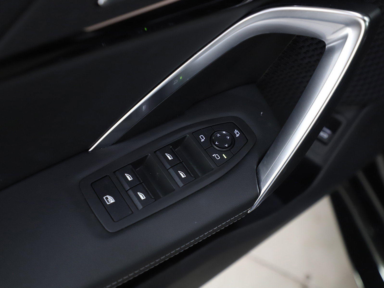 Used 2025 BMW X2 xDrive28i image 20