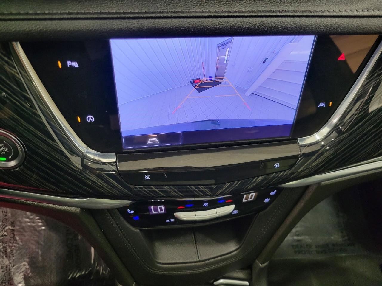 Certified 2025 Cadillac XT6 Premium Luxury image 15