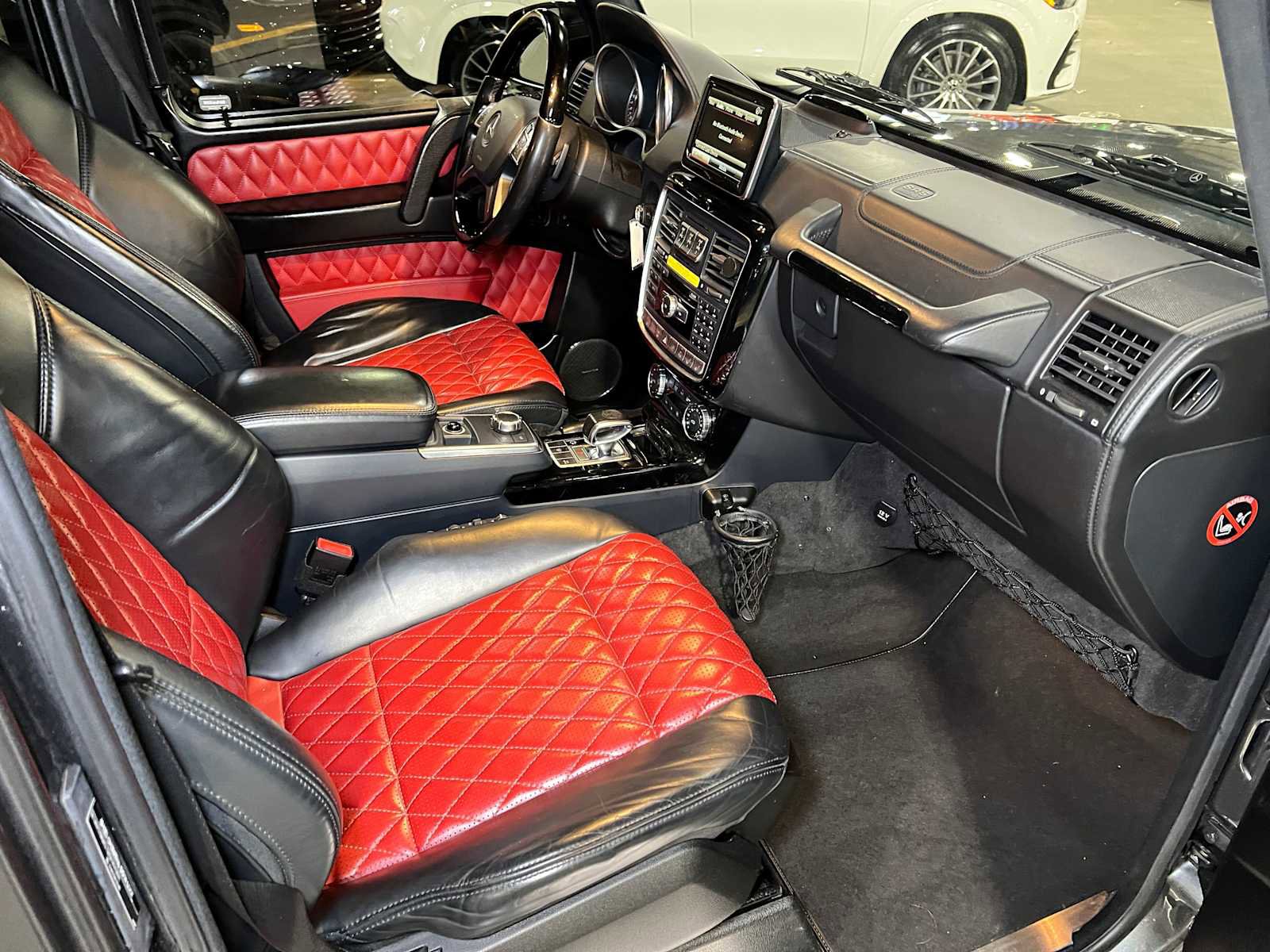 Used 2016 Mercedes-Benz G 63 AMG 4MATIC image 11