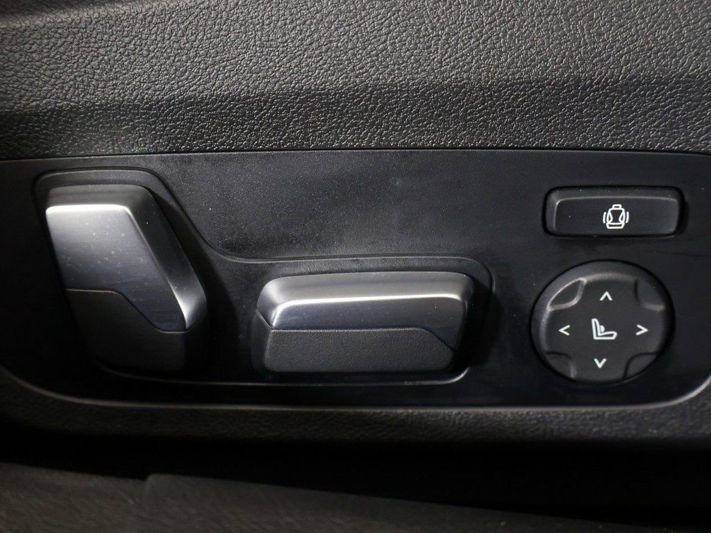 Used 2023 BMW M3 image 36