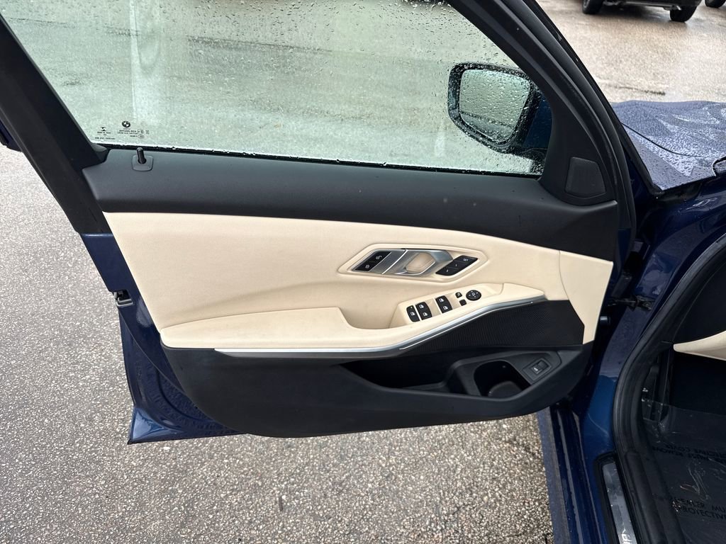 Used 2021 BMW 330i Sedan w/ Convenience Package image 14