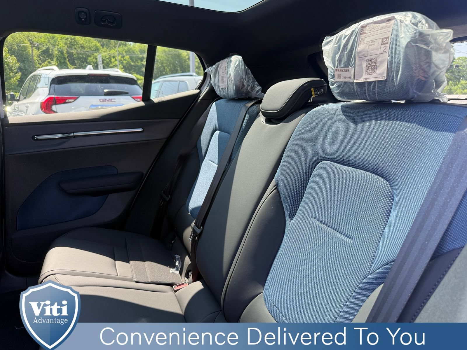 New 2026 Volvo EX30 Ultra w/ Protection Package Premier AWD/4WD image 15