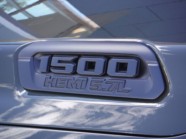 New 2027 RAM 1500 4x4 Crew Cab image 7