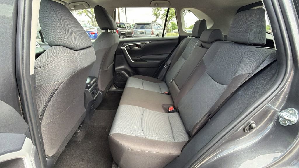Certified 2025 Toyota RAV4 XLE AWD/4WD image 34