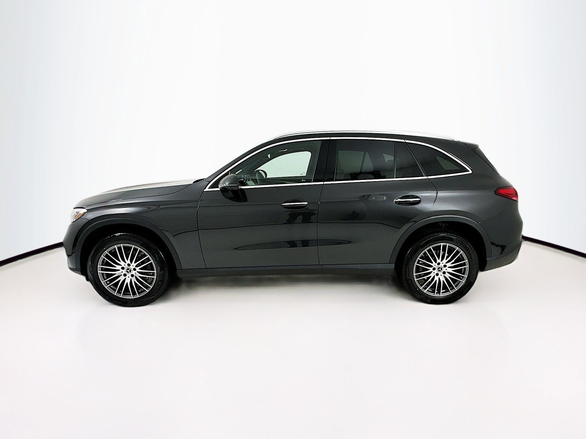 New 2026 Mercedes-Benz GLC 300 image 5