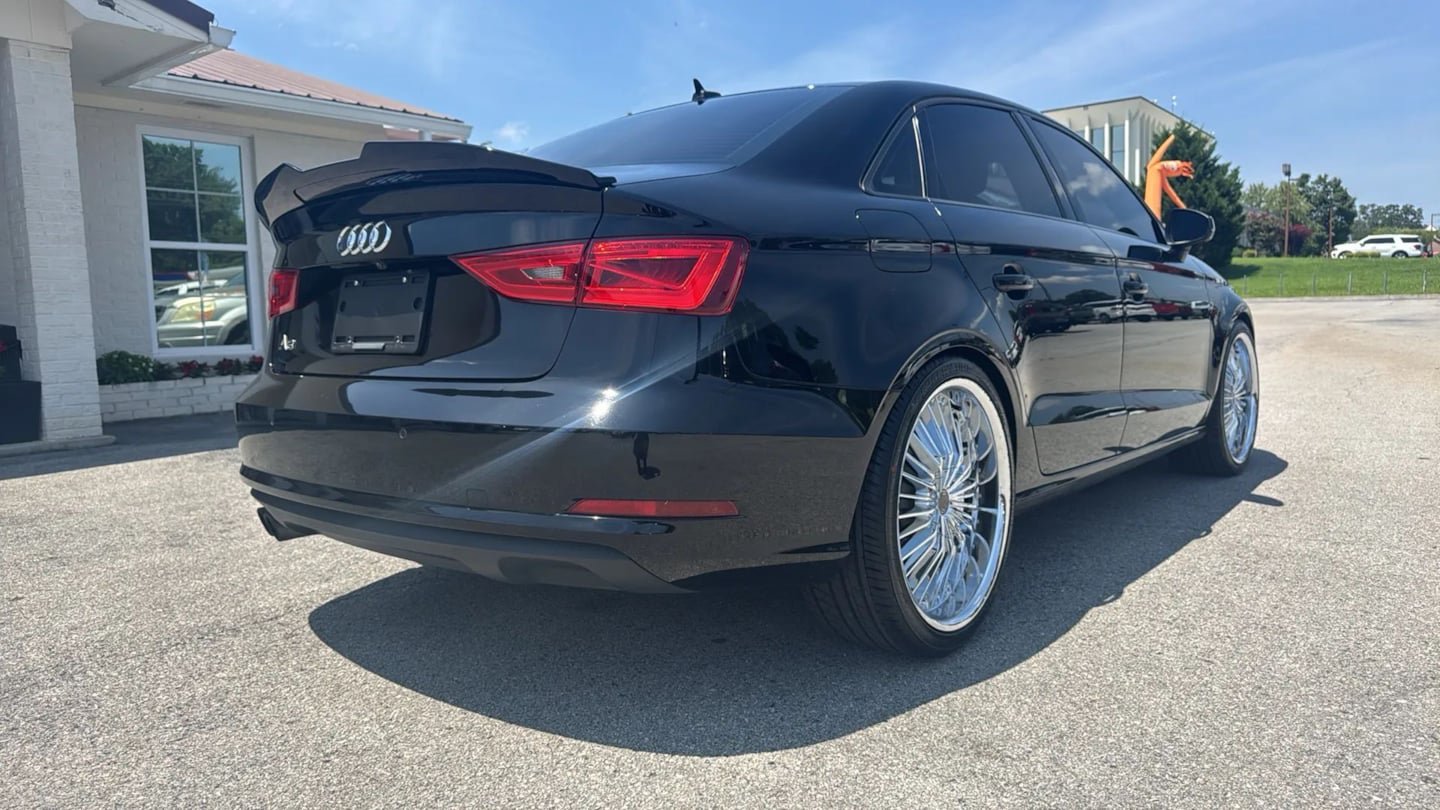 Used 2016 Audi A3 1.8T Premium w/ Audi MMI Navigation Plus FWD image 5