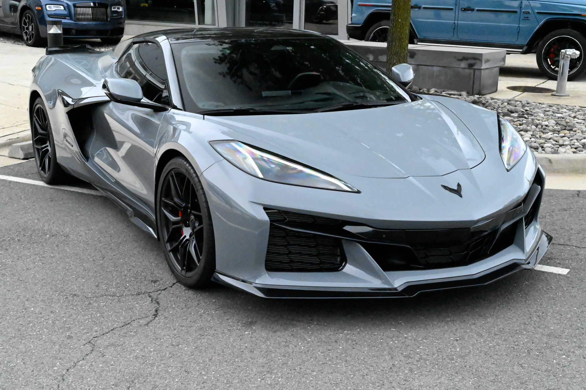 Used 2024 Chevrolet Corvette Z06 w/ Stealth Interior Trim Package RWD image 4
